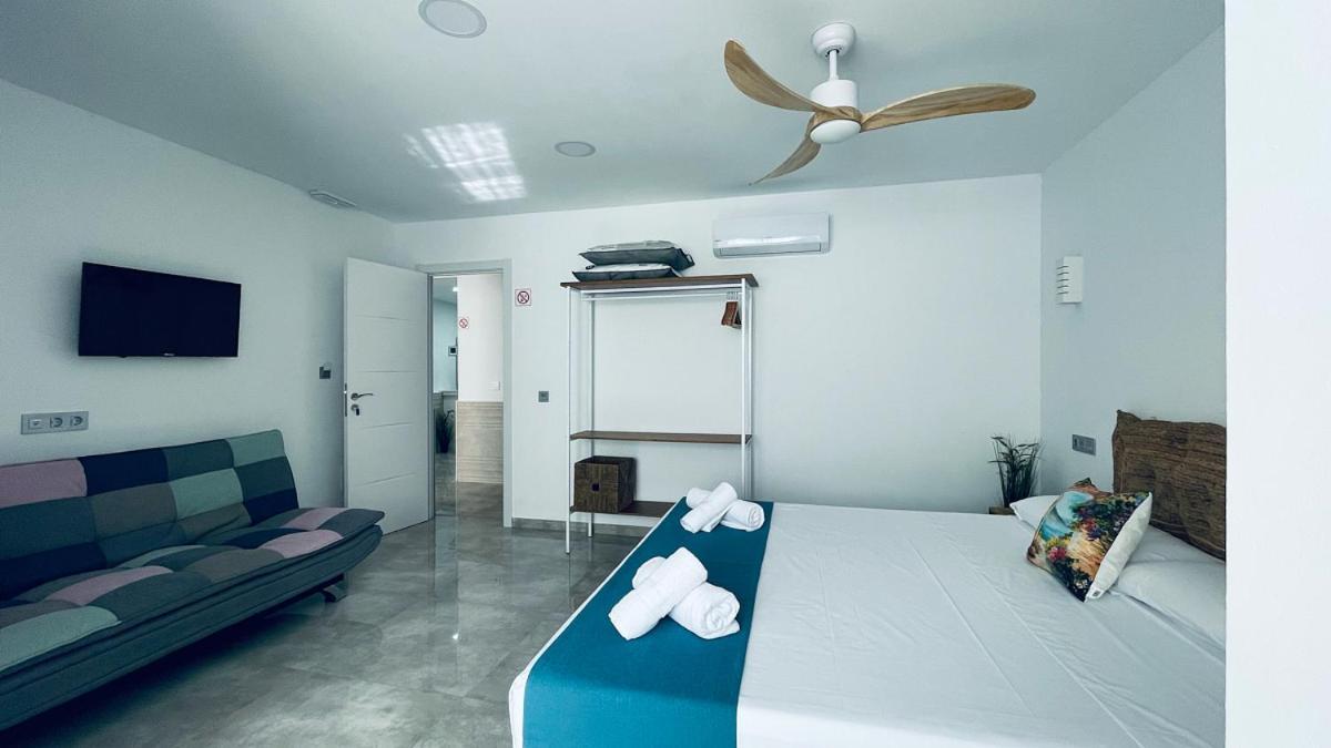 Hostal Aires Del Mar Carboneras Exterior photo